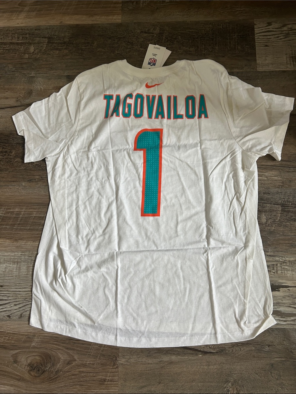 NWT Nike White Tagovailoa #1 Miami dolphins xxl T-shirt